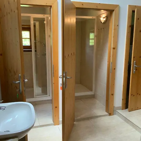 Homestay Neue Bonner Hutte